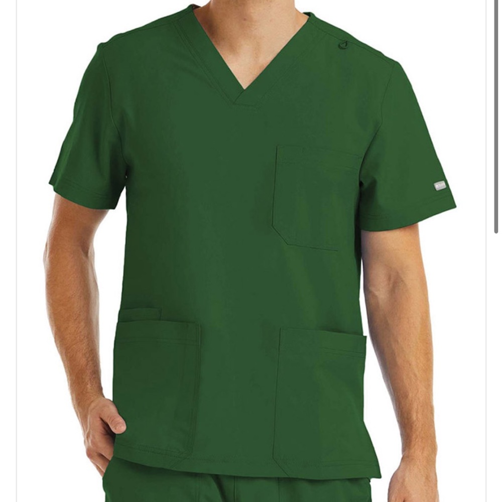 Maven Momentum men’s scrubs